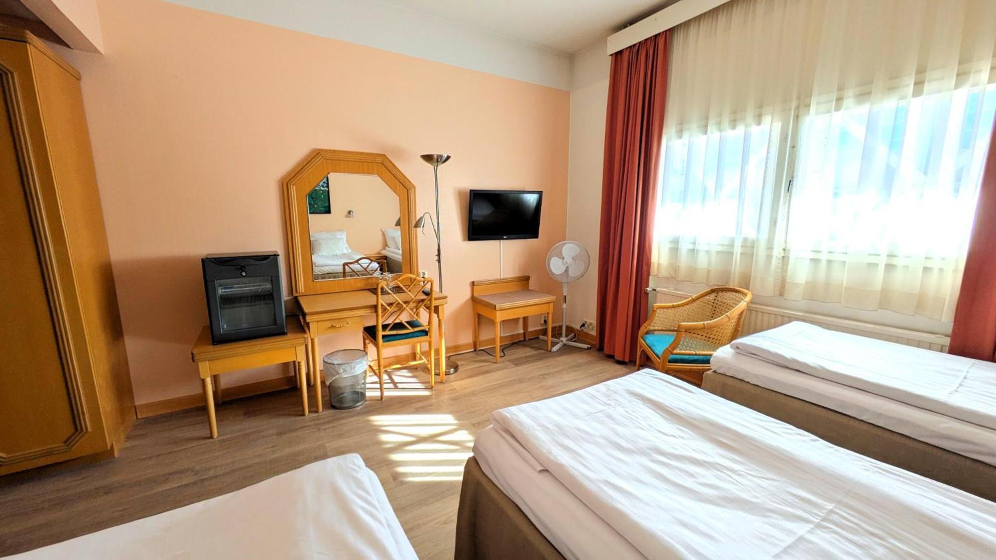 Hiisi Hotel Turku Seaport Extérieur photo