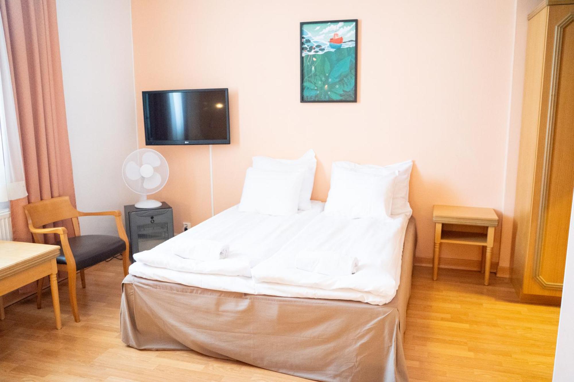 Hiisi Hotel Turku Seaport Extérieur photo