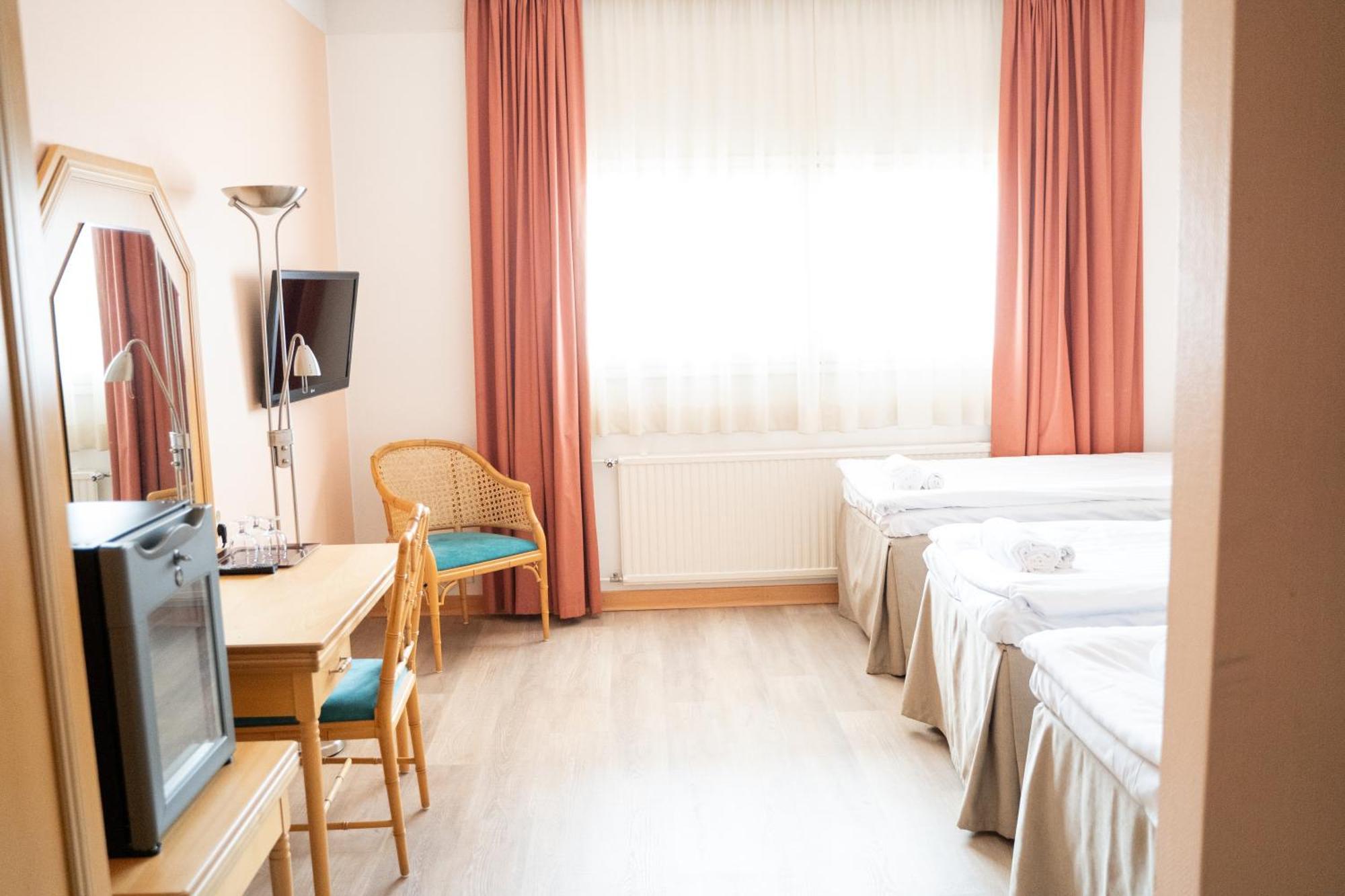 Hiisi Hotel Turku Seaport Extérieur photo